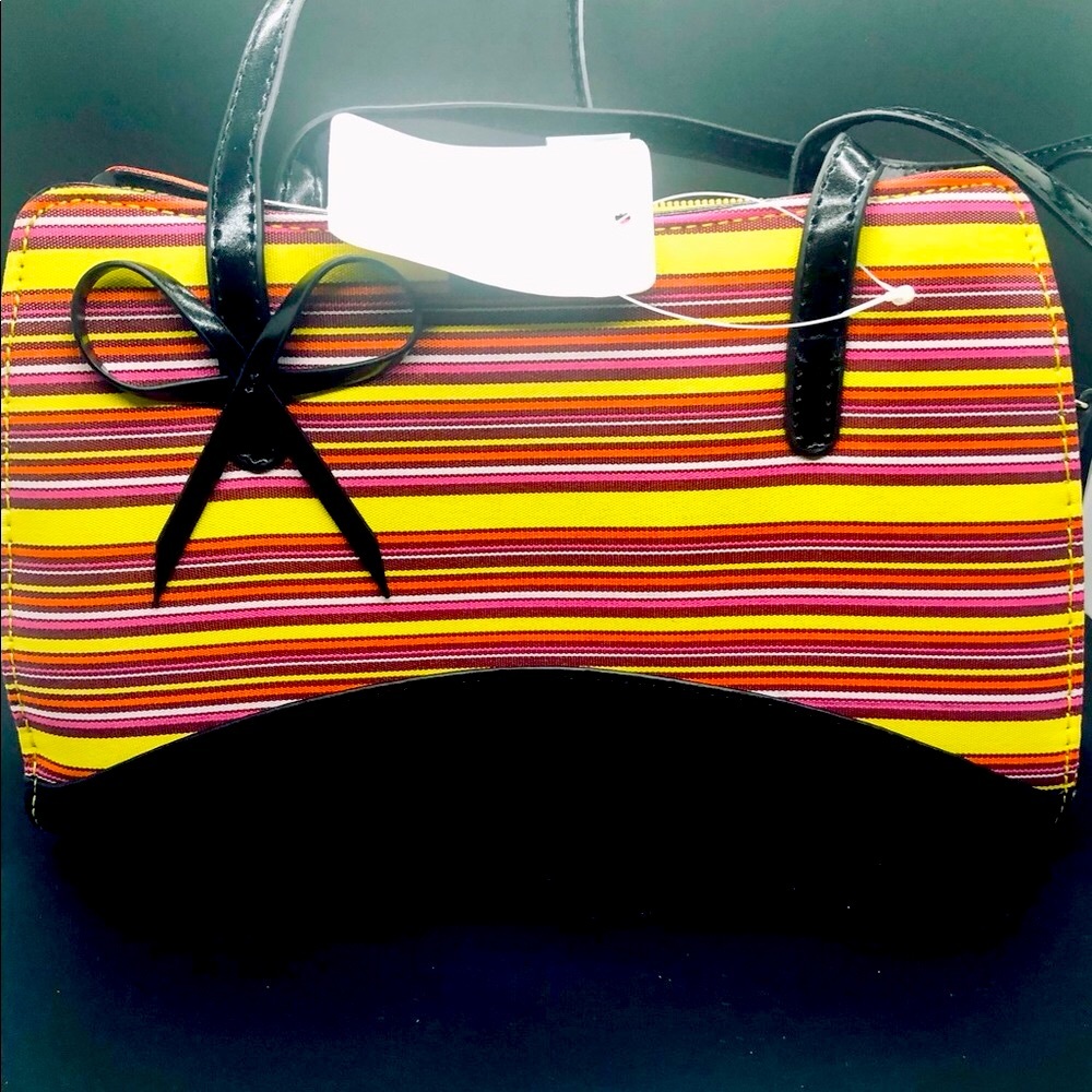 Woman’s handbag, medium size satchel